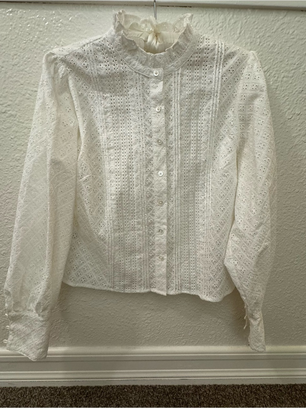 Hill House Home White Eyelet Ruffle Blouse XS Button Front Puff Sleeve